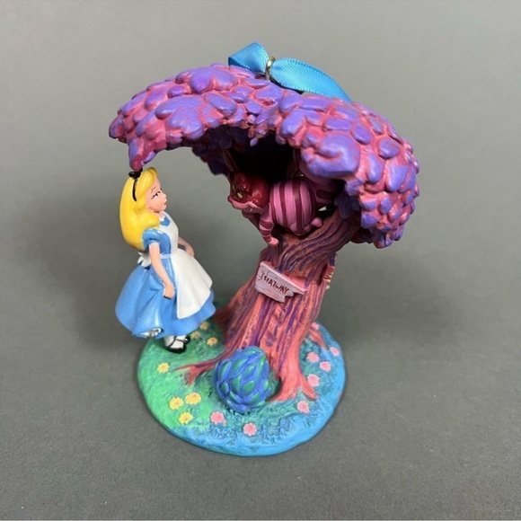 Disney ALICE IN WONDERLAND Cheshire Cat
Tree RARE Sketchbook Ornament 2014 - Picture 2 of 11
